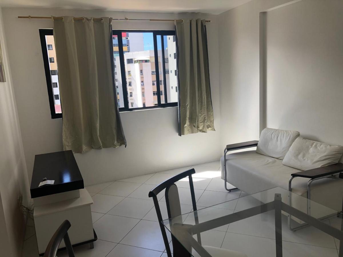 Edificio Ametista Vii, Apto 405, Ponta Verde, 555 Apartamento *